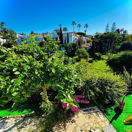 Oasis Del Faro アパート *